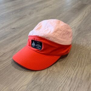 Nike ACG Two-Tone Cap in Pink and Red